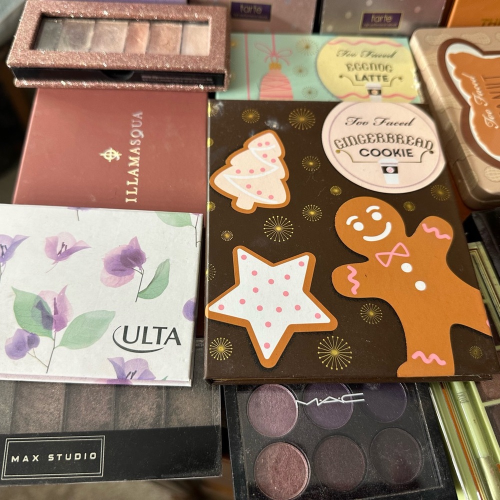 Many brands of eyeshadow